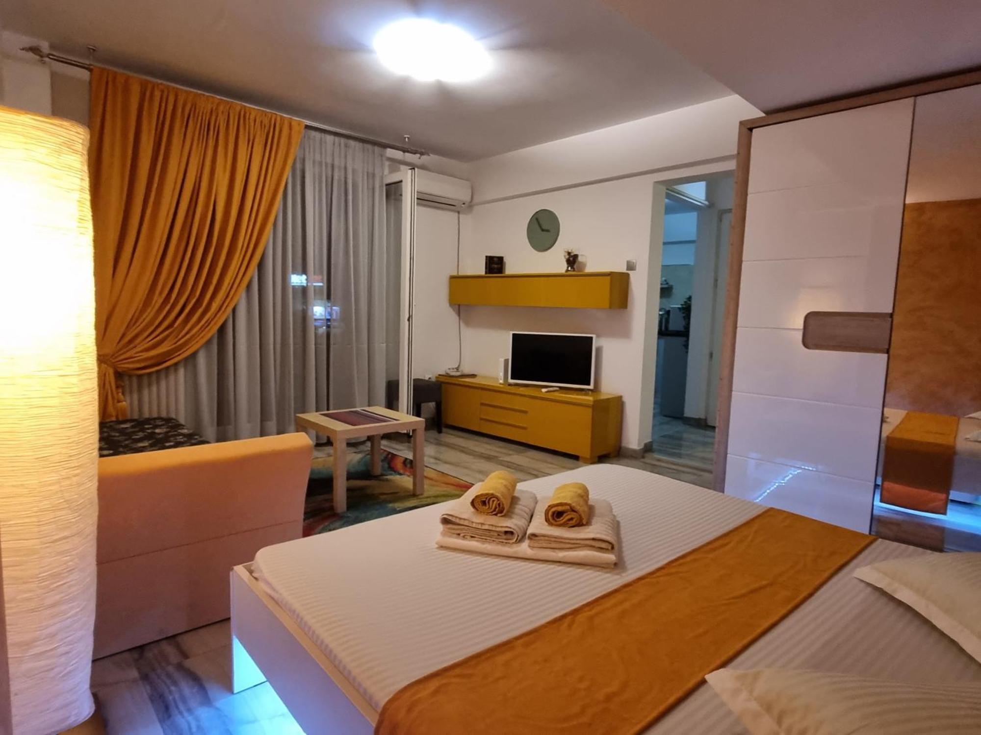 Golden Studio- Panoramic View With Terrace Bucharest Luaran gambar